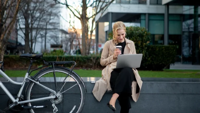 Aligner l’efficacité en mobilité de vos équipes sur le même niveau qu’au bureau