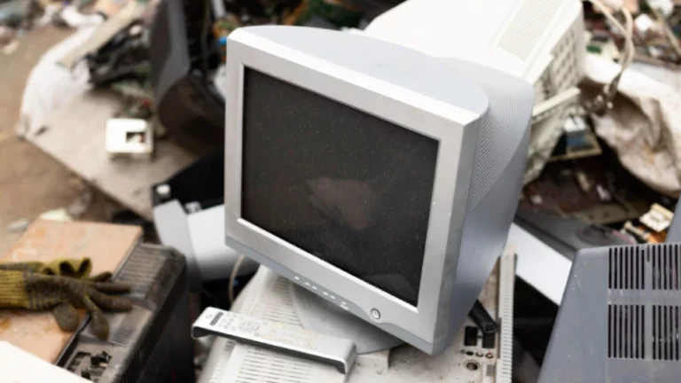 La pollution numérique #3 : Les déchets électroniques (e-waste)